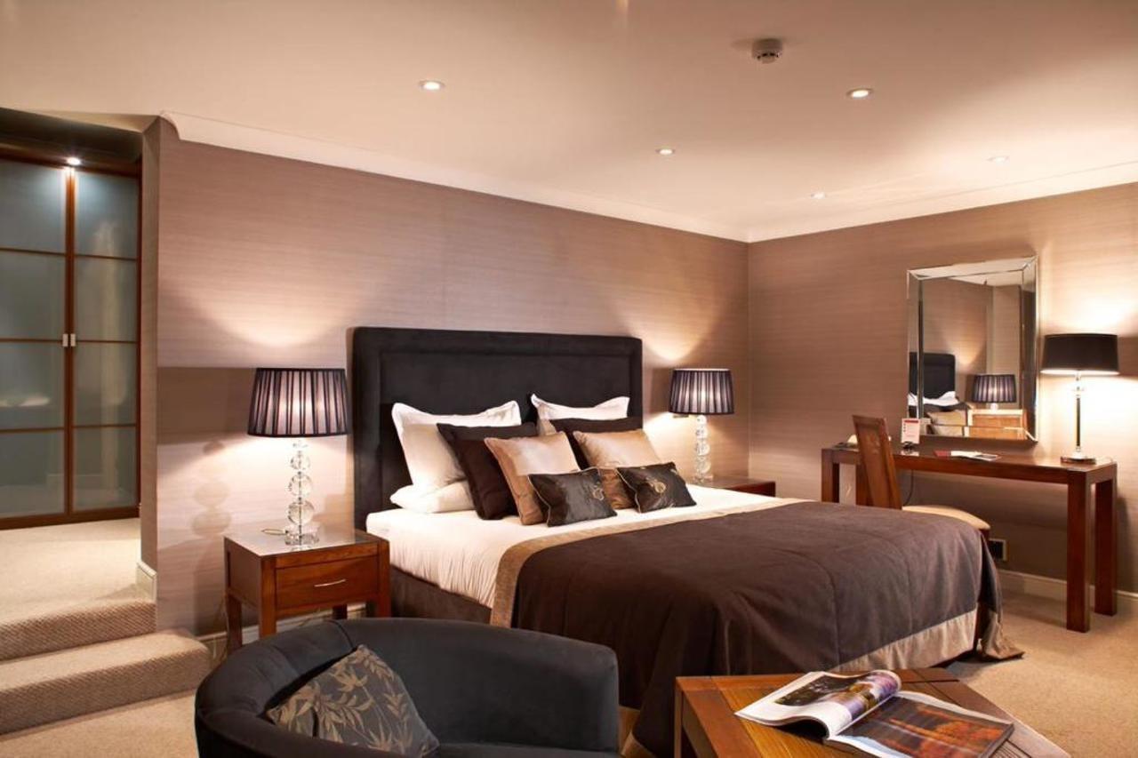 Rowton Hall Hotel And Spa Chester Room photo